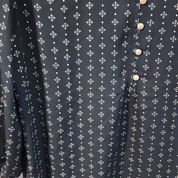 Beautiful 41 Hawthorn top medium NWT - Picture 2 of 3